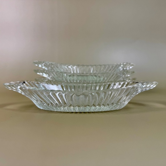 Vintage Clear Glass Dessert Bowls | Set of 4 Ribbed Oval Dishes | Mid-Century - Picture 3 of 15